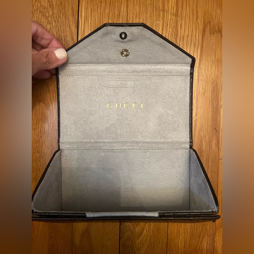 Chocolate Brown Authentic Gucci Sunglass case. - Picture 4 of 5